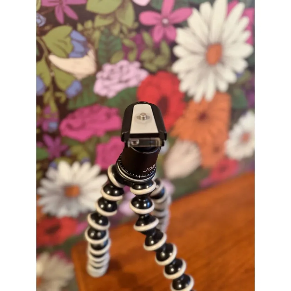 JOBY GorillaPod SLR Zoom Flexible Tripod with Ballhead Travel Tripod - Used